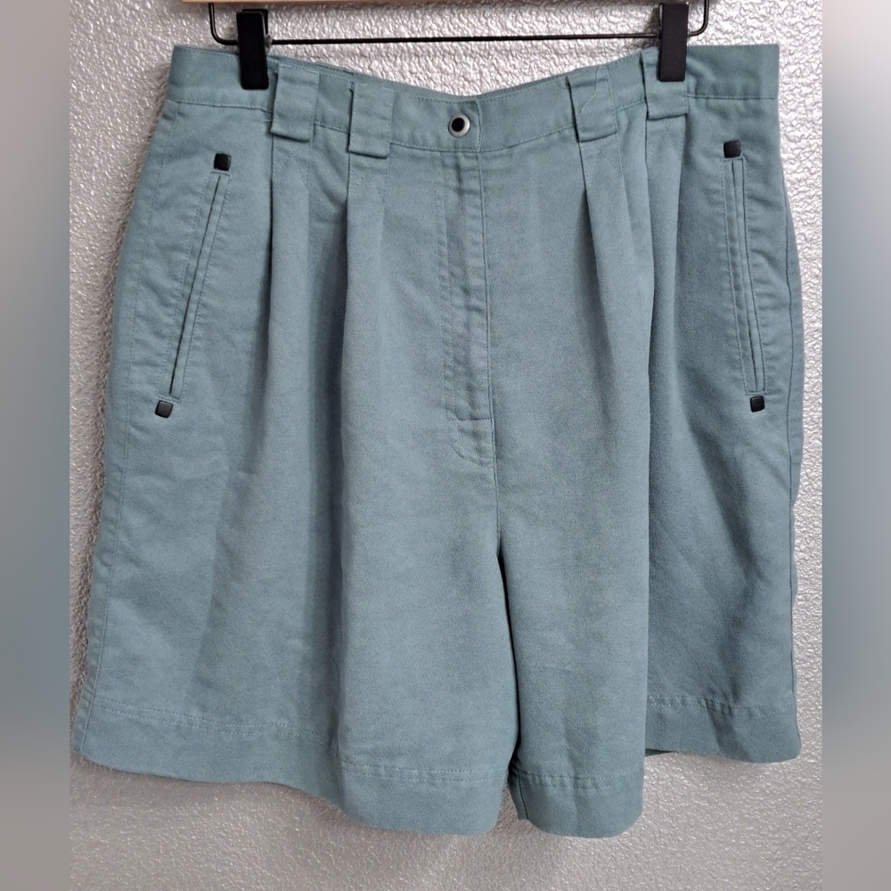 Jamie Sadock Green Pleated  High Waisted Shorts   Size 14